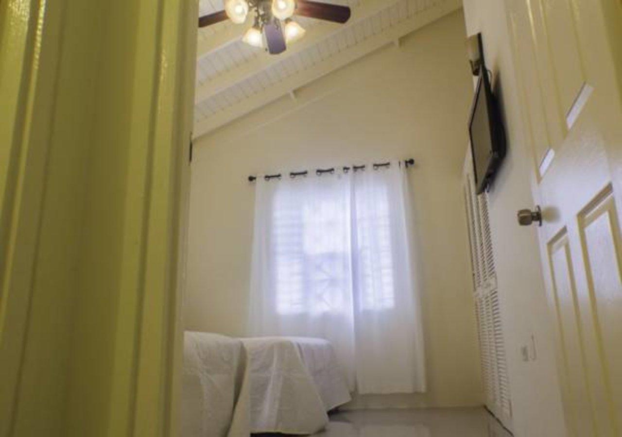 N2N Suites - Ochio Rios Vacation Home Ocho Rios Bagian luar foto