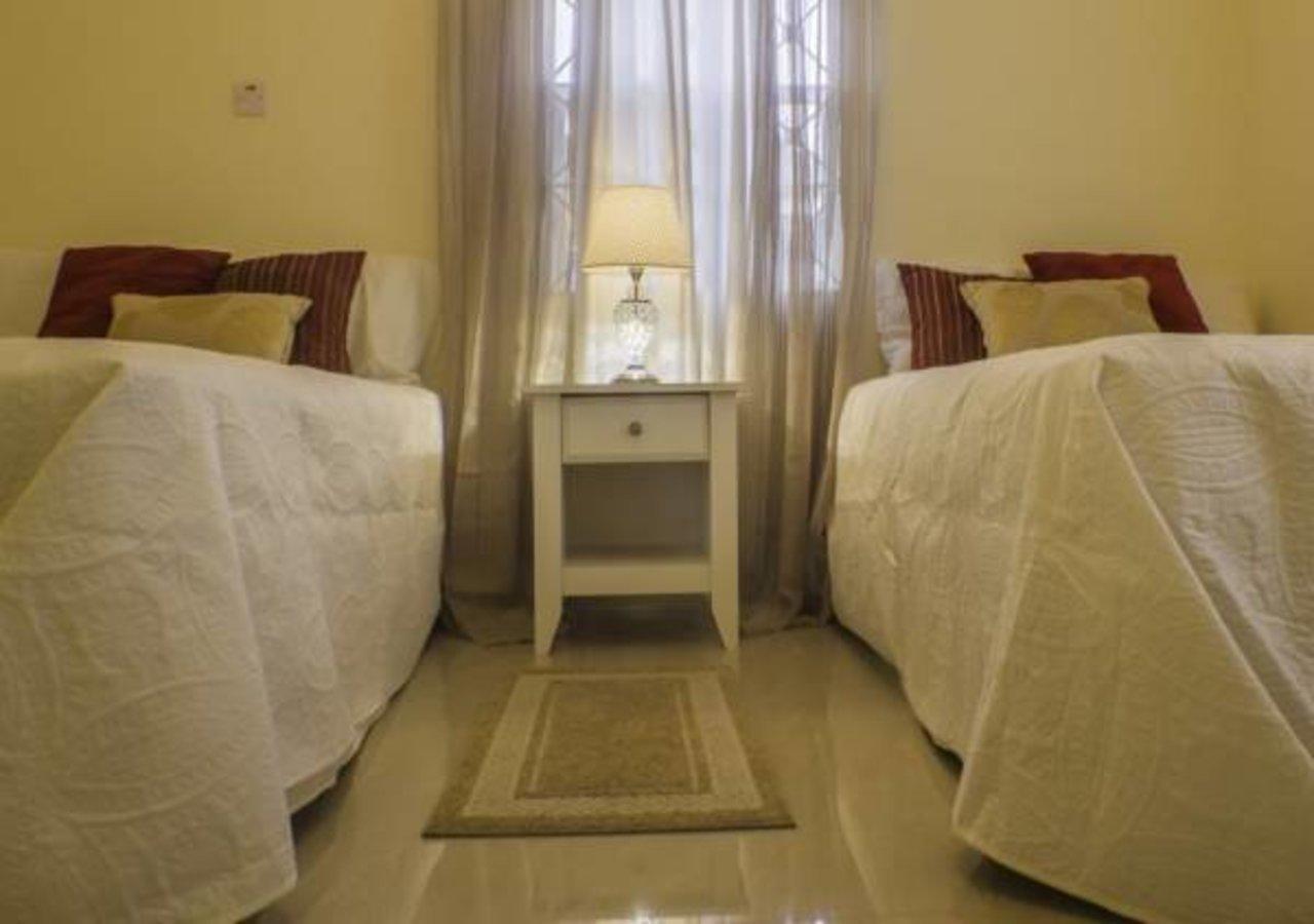 N2N Suites - Ochio Rios Vacation Home Ocho Rios Bagian luar foto
