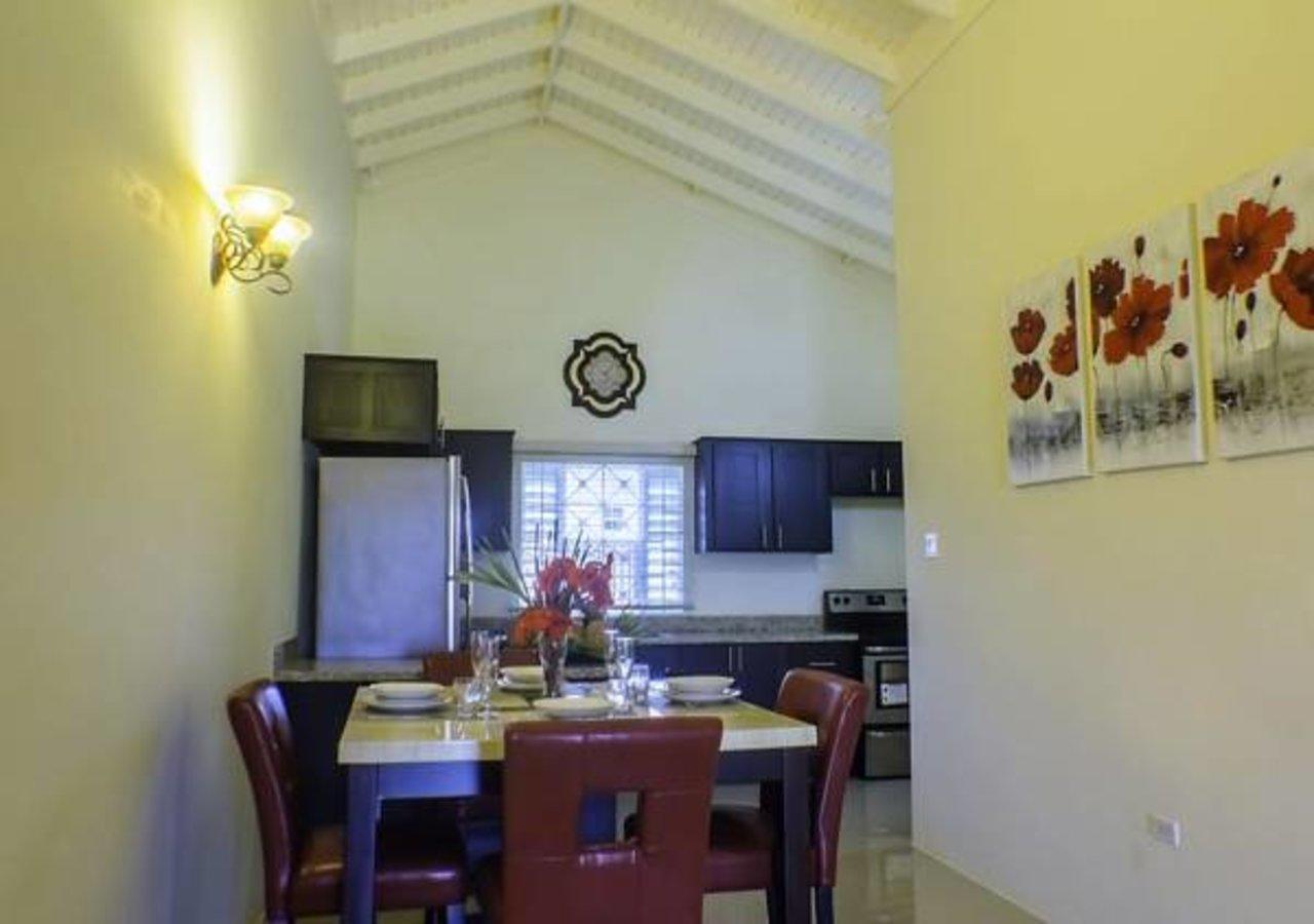 N2N Suites - Ochio Rios Vacation Home Ocho Rios Bagian luar foto